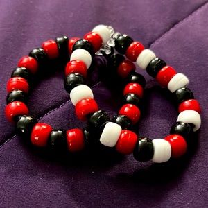 2x Handmade Beaded Bracelet In Colors Red, Black & Red, White Black